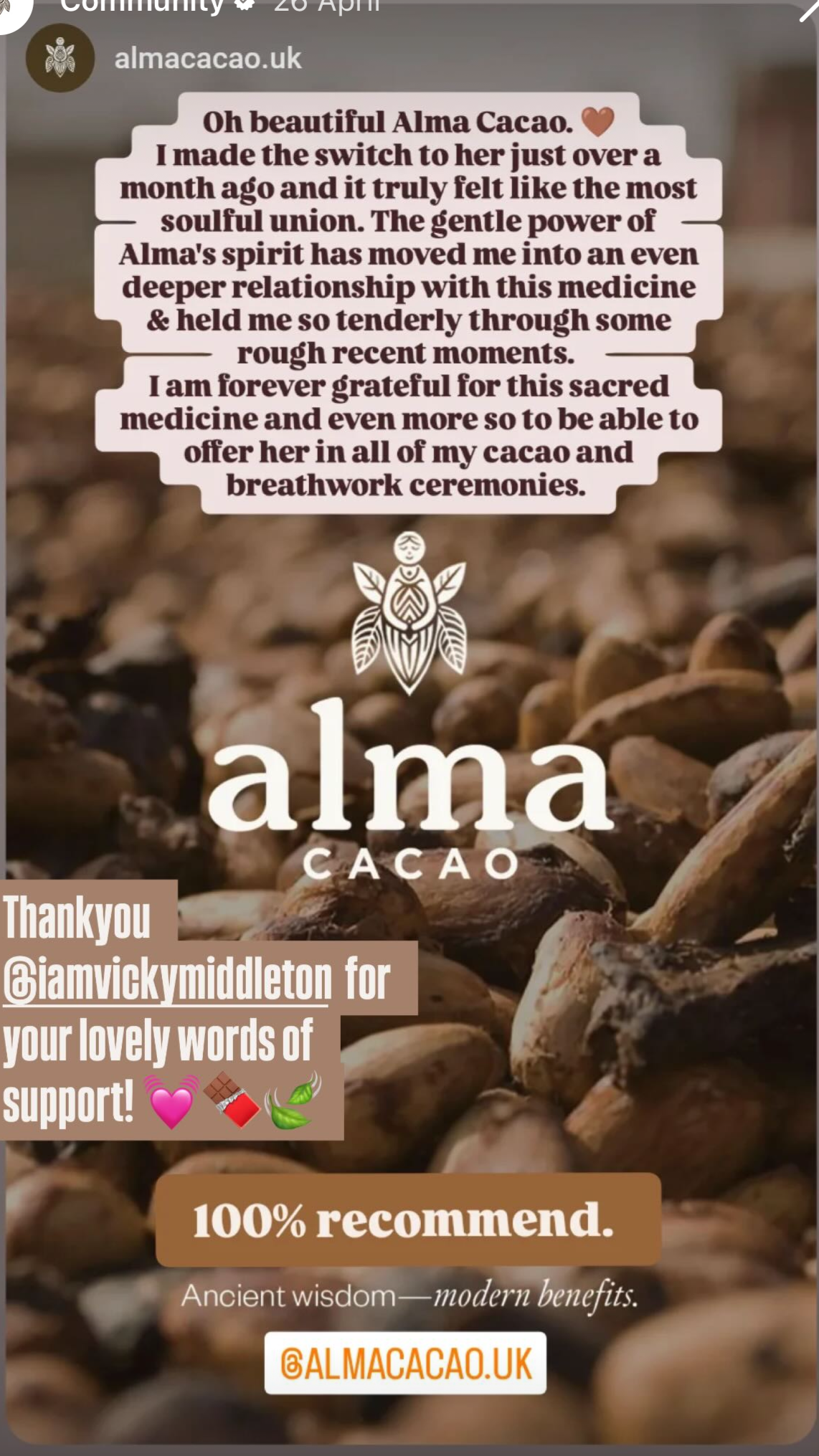 Alma Cacao product with text about a customer's experience and recommendation.